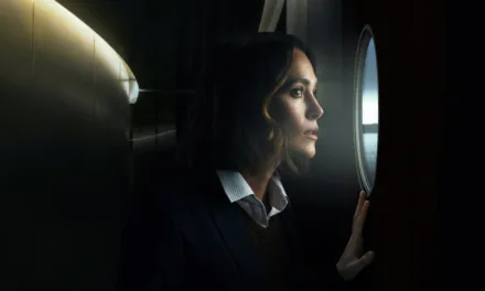 La disparue de la cabine 10 : qui sont les acteurs derrière le thriller numéro 2 sur Netflix ?