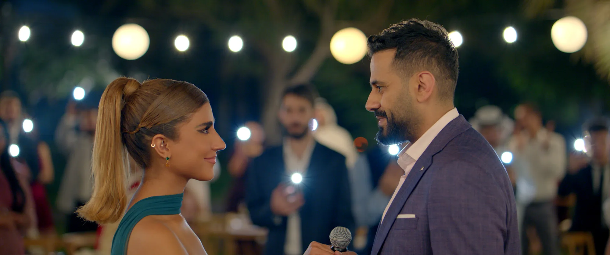 Netflix lève le voile sur Les Mariées d’Adam, une rom-com saoudienne sur l’amour et les faux-semblants Groom   Two Brides u 01 31 46 23 - Netflix lève le voile sur Les Mariées d’Adam, une rom-com saoudienne sur l’amour et les faux-semblants