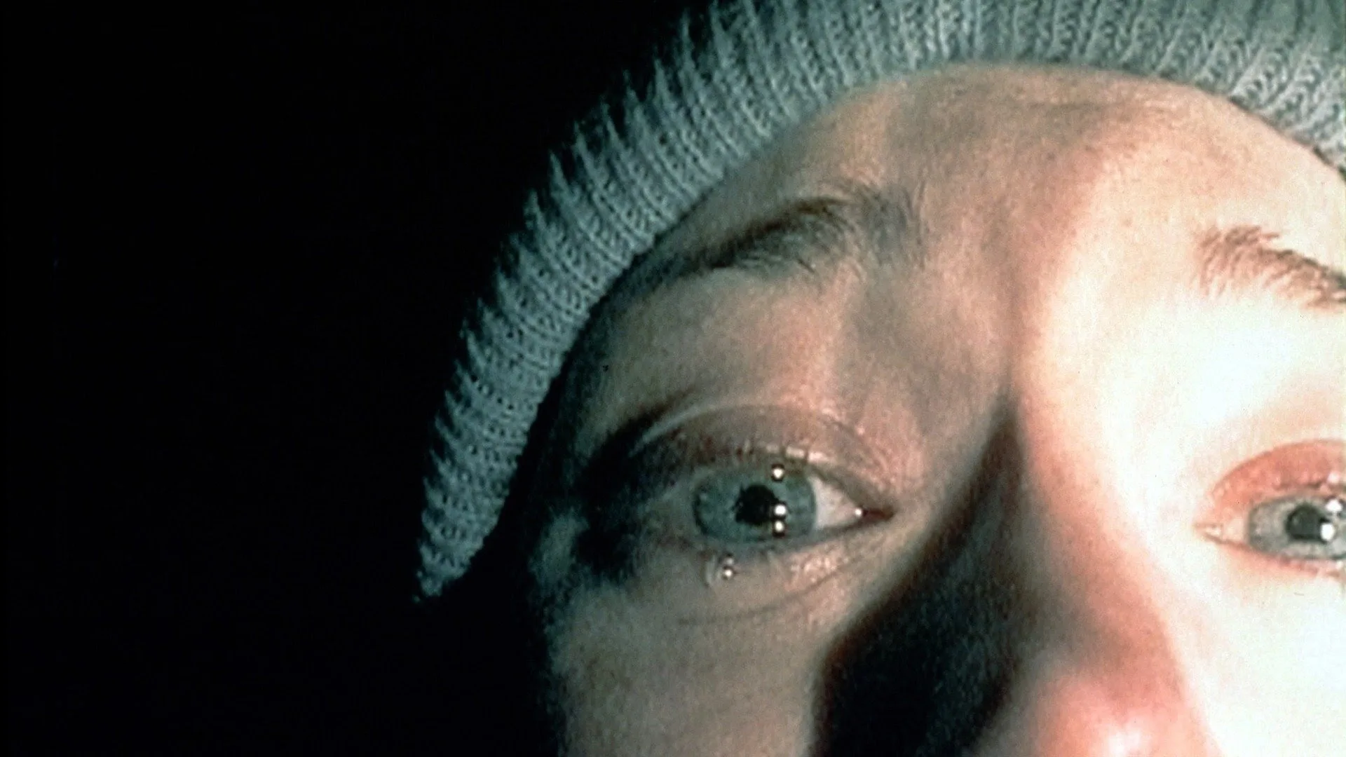 unnamed - Halloween Challenge Netflix – semaine 3 : du gothique de A Cure for Life au culte de Blair Witch