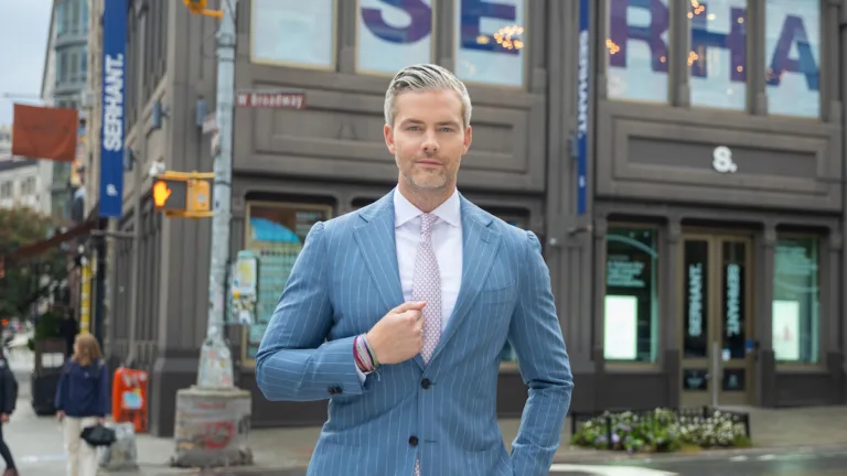 Owning Manhattan saison 2 : Ryan Serhant relance la guerre de l’immobilier sur Netflix