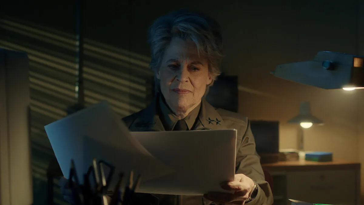 Stranger Things Saison 5 : Linda Hamilton rejoint la série dans un rôle clé AAAAQc8FcFuyO2bODsnwnKDbXMGibSxKsPus3SBJwOZAFx1215FPMcHNfl0qE6Zt1hjUfskdXuFUGkUDpC RjchcAGxyhhJnKNvB46VIxM1bYz2xNf7qU8 4MGxhZt6LJ9kK9SlU uCGl BrbChvy7CW2SCGRPk 1 - Stranger Things Saison 5 : Linda Hamilton rejoint la série dans un rôle clé