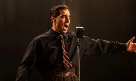 Monsieur Aznavour sur Netflix : le biopic événement avec Tahar Rahim disponible le 31 janvier