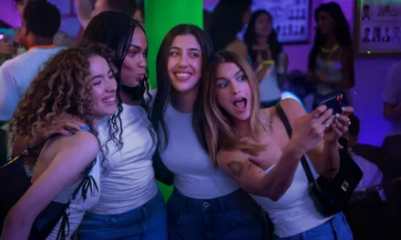 Roommates : la comédie Netflix produite par Adam Sandler sortira le 17 avril 2026