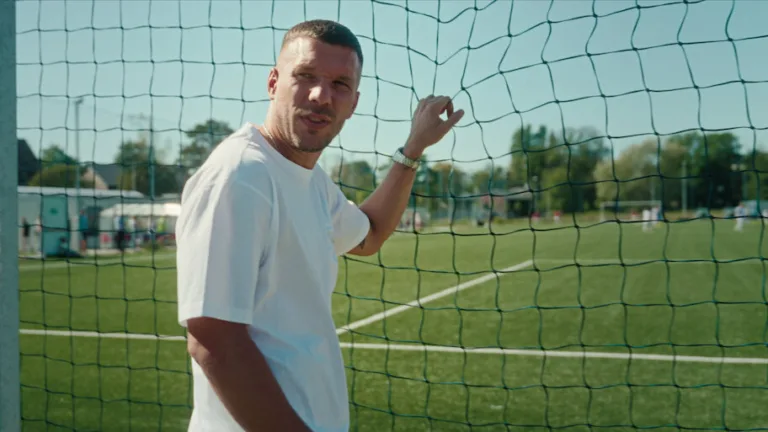 Poldi sur Netflix : Lukas Podolski raconte sa trajectoire entre Cologne, le Japon et la dernière saison