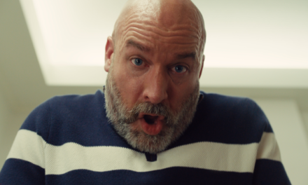 Bad Thoughts saison 2 : Tom Segura revient sur Netflix avec une comédie noire encore plus dérangeante
