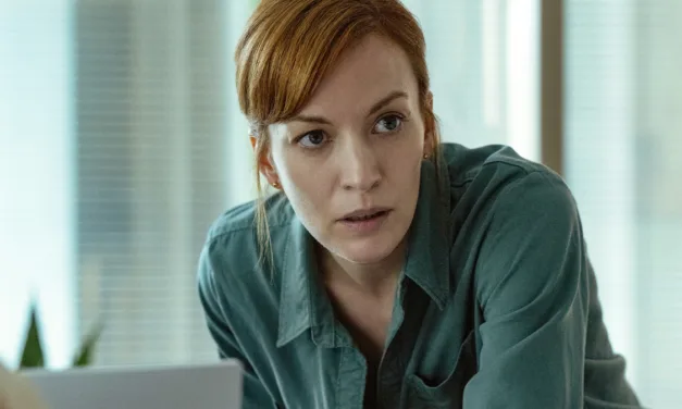 Sur tes traces sur Netflix : pourquoi le visage de Britt Lower ne vous est pas inconnu (casting)
