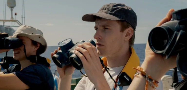 23 000 vies sur Netflix : l’histoire vraie de jeunes Européens partis sauver des vies en Méditerranée