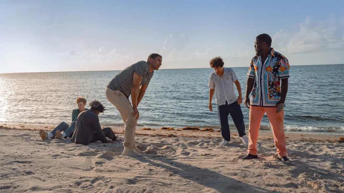 Scène de fête dans 72 heures, comédie Netflix avec Kevin Hart