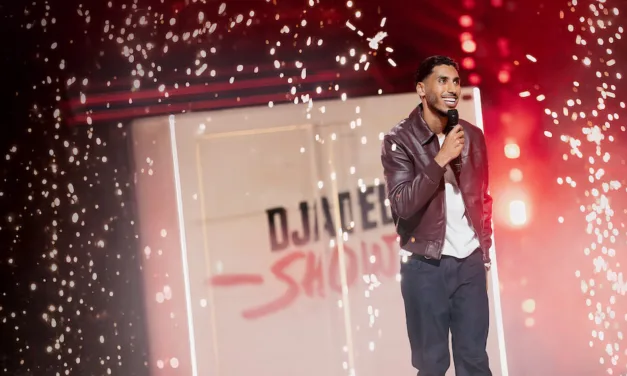 Djadel Show sur Netflix : pourquoi Kylian Mbappé reçoit-il un faux Ballon d’Or devant tout le monde ?