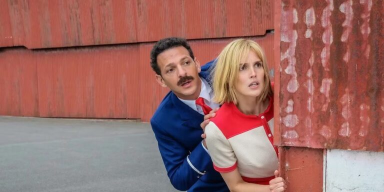 Natacha (presque) hôtesse de l’air : Camille Lou décolle sur Netflix le 3 juillet