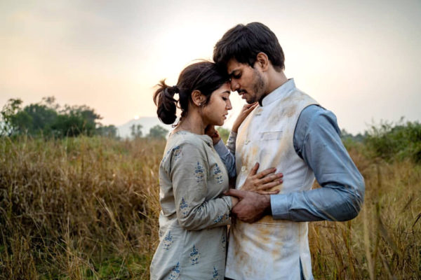 Yeh Kaali Kaali Ankhein ombre de ses yeux netflix 600x400 - L'ombre de ses yeux : quand l'amour devient obsessionnel dans ce nouveau thriller indien