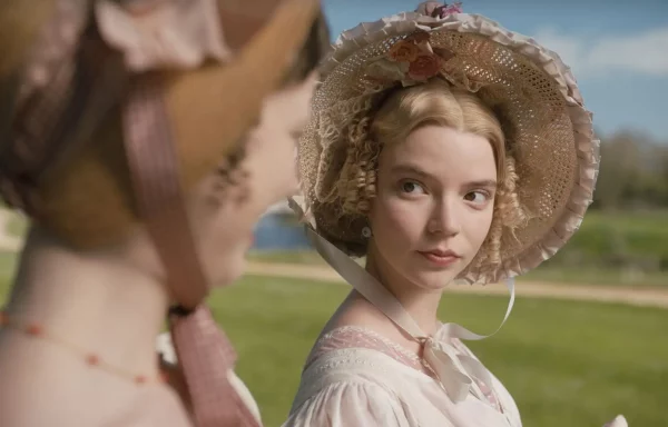 emma netflix  600x384 - Emma : la comédie inspirée du roman de Jane Austen avec Anya Taylor-Joy arrive en juillet sur Netflix (+avis)