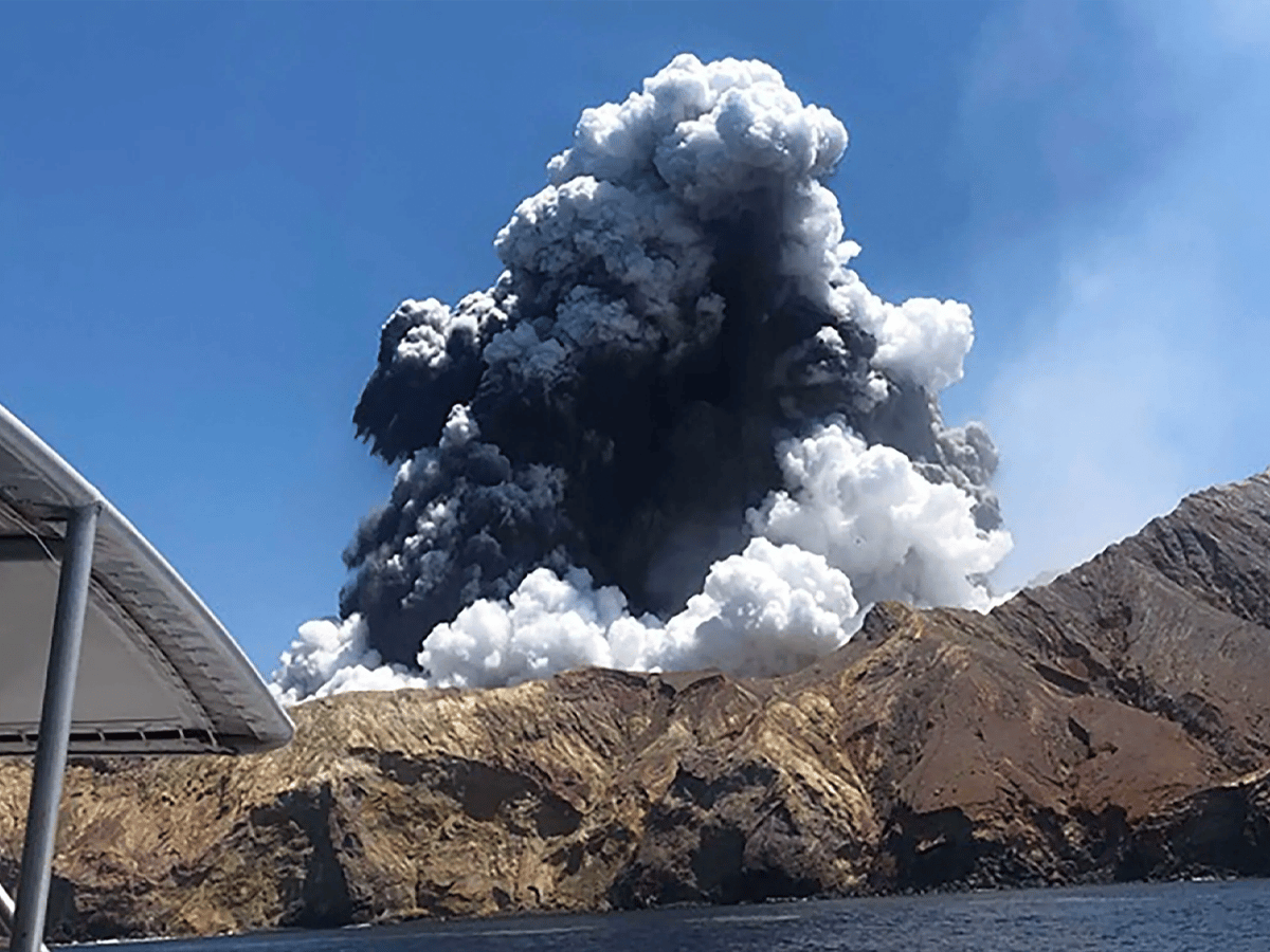 whakaari dans le piege du volcan - Whakaari : dans le piège du volcan : ce documentaire poignant témoigne de l'héroïsme de citoyens ordinaires sur Netflix