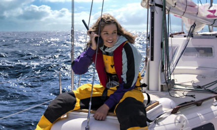 La jeune fille et la mer : cette belle leçon de courage et de persévérance a conquis les abonnés sur Netflix (Avis)